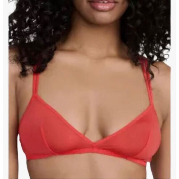 Calvin Klein Women's Sheer Marquisette Unlined Plunge Bra - Picture 1 of 5